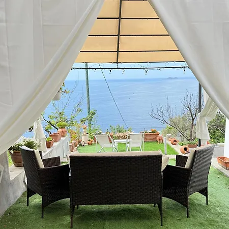 Vakantiehuis Resta Cu Mme Praiano