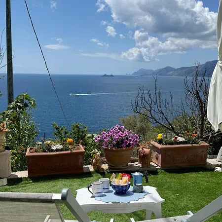 Vakantiehuis Resta Cu Mme Praiano