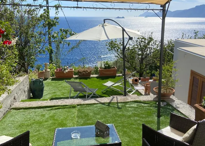 Resta Cu Mme Nyaraló Praiano