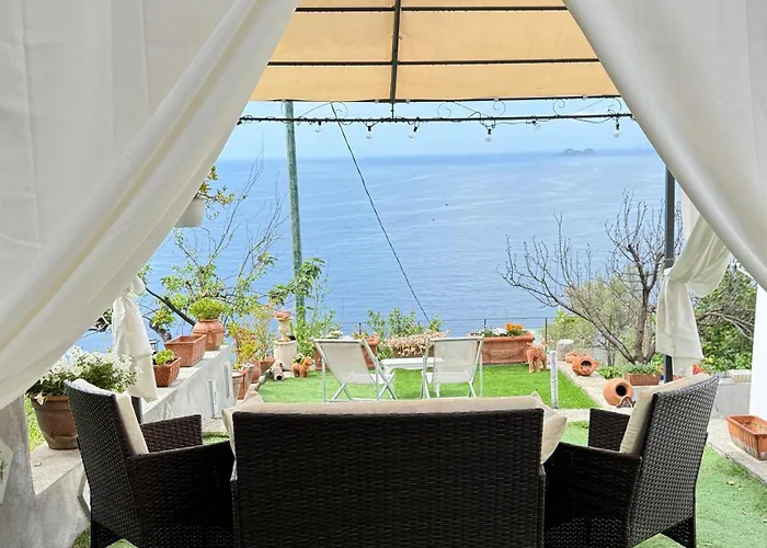 Nyaraló Resta Cu Mme Praiano