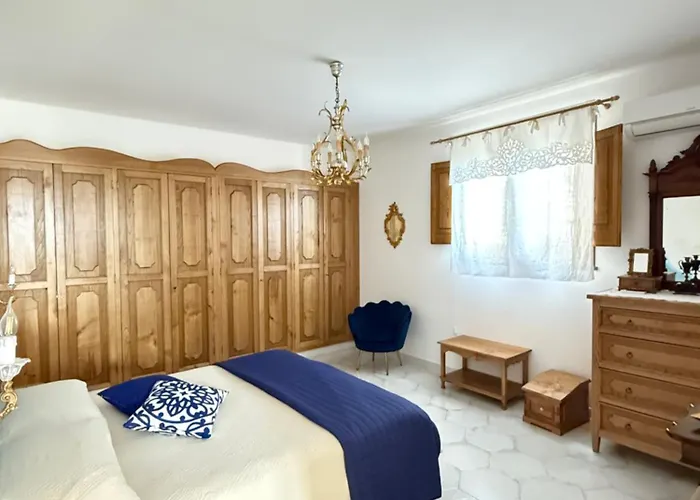 Resta Cu Mme Nyaraló Praiano
